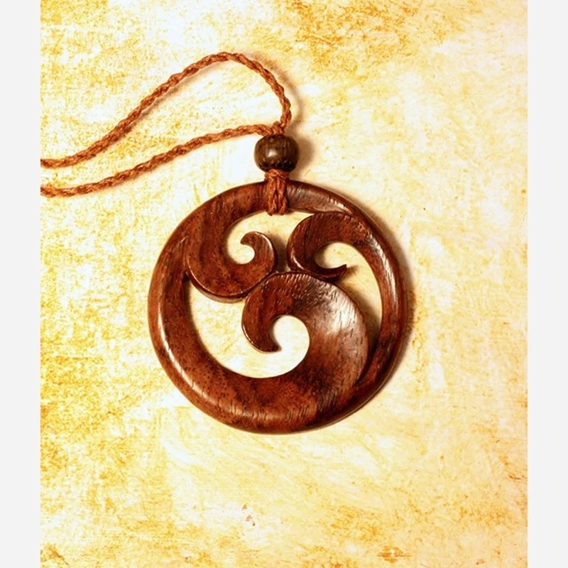 گردنبند چوبی امواج با چوب کهور