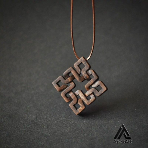 گردنبند چوبی طرح سلتیک